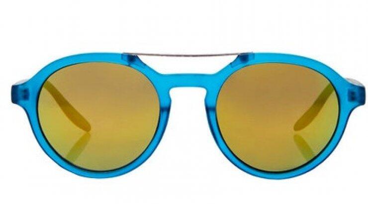 Ανοιξιάτικο look με μια κίνηση 