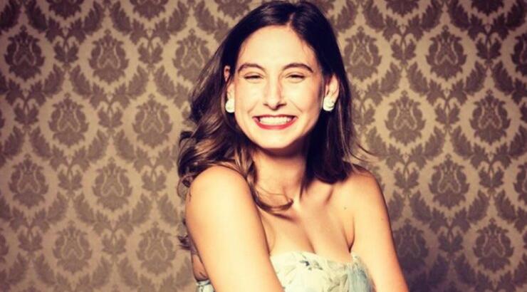 Η πρώτη εικόνα που δείχνει τη Φωτεινή Αθερίδου με φουσκωμένη κοιλίτσα