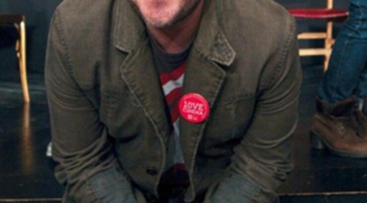 Φώτης Σπύρος: Υιοθέτησε μωρό με τον σύντροφό του!