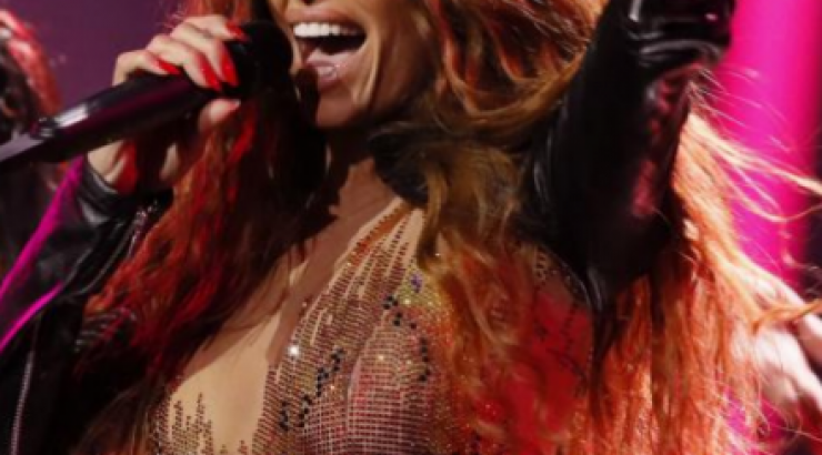 Απίστευτο αλλά συμβαίνει στους δρόμους της Λισαβόνας! Η Ελένη Φουρέιρα έγινε κούκλα και το αποτέλεσμα είναι εντυπωσιακό