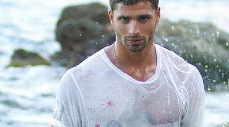 Ντύθηκε γαμπρός ο Γιώργος Μανίκας