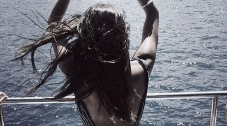 Κύπρια παρουσιάστρια: "Για δύο μήνες με συντηρούσαν οι γονείς μου"