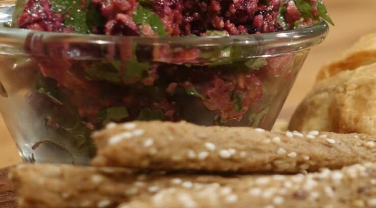 Beetroot fkhali με καρύδια