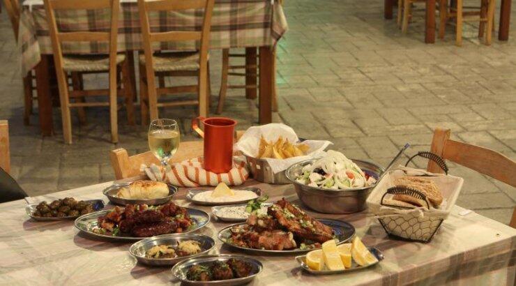 Ένα εντυπωσιακό τσίρκο έρχεται για να διασκεδάσει μικρούς και μεγάλους