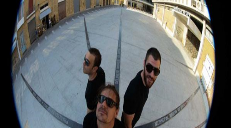 Tri-Cool-Ore [αυθεντικές συνθέσεις από ένα αυθεντικό σχήμα]