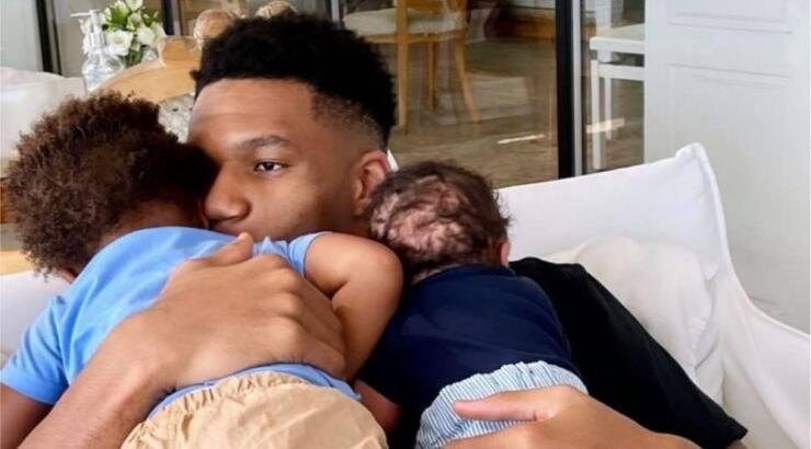 Γιάννης Αντετοκούνμπο: Η υπέροχη και στοργική εικόνα των παιδιών του που εντοπίσαμε