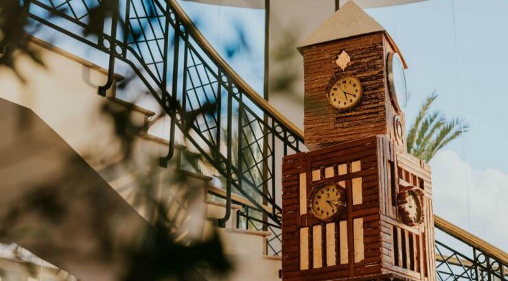 Ένα γιγάντιο ρολόι από gingerbread φτιάχτηκε στην Κύπρο (εικόνες)