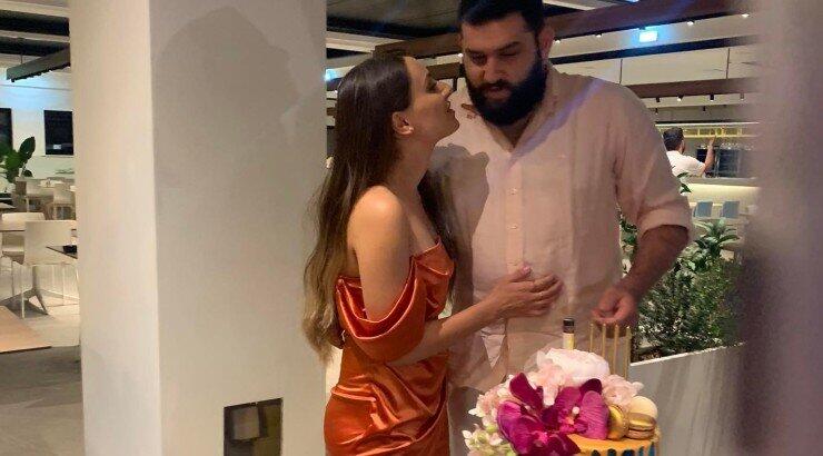 Τζώρτζια Παναγή: Αποκλειστικές φωτογραφίες από το πάρτι γενεθλίων της – Το φιλί στο σύντροφό της [εικόνες]