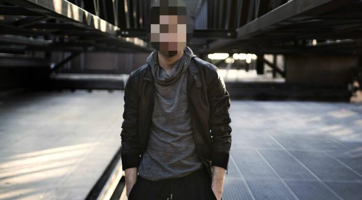 Κύπριος τραγουδιστής μιλά για τη διαφορά ηλικίας με την σύντροφό του [βίντεο]