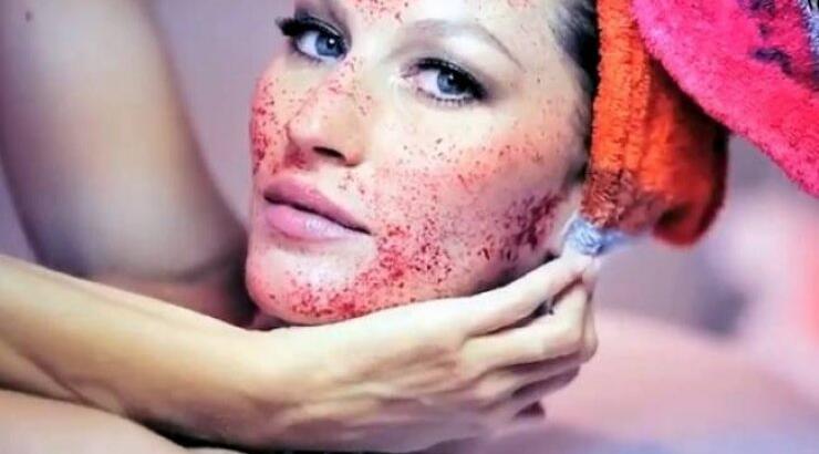 Η Gisele μάτωσε -στην κυριολεξία- για μια φωτογράφηση!