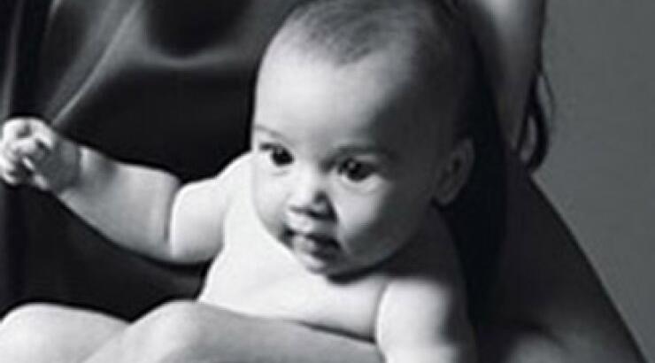 To μωρό στη νέα καμπάνια του οίκου Givenchy