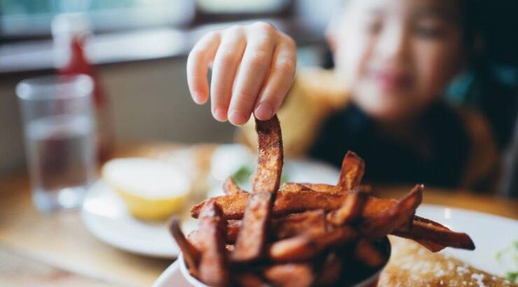 9 λόγοι από την ειδικό για να προσθέσεις στο πιάτο σου τις γλυκοπατάτες 