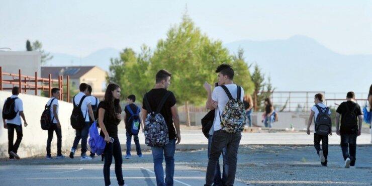 Επίσημη πρώτη για Γυμνάσια και Λύκεια -Οι ευχές του Προέδρου 