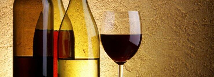 Τα 10 πιο ενδιαφέροντα ελληνικά κρασιά του 2012