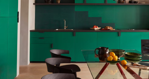 7 κουζίνες που αποθεώνουν το πράσινο, σε όλες τις αποχρώσεις του
