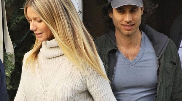 Και τελικά η Γκουίνεθ Πάλτροου αρραβωνιάστηκε τον αγαπημένο της