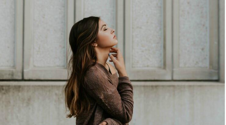 Υγιή, ενυδατωμένα μαλλιά και χρώμα που λάμπει ακόμα και ένα μήνα μετά τη βαφή