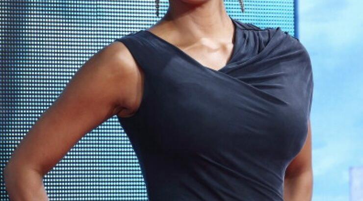 Halle Berry: «Έκοψα τα μαλλιά μου για να ξεχωρίζω»