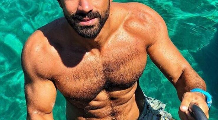 Σάκης Τανιμανίδης: Το νέο του look λίγο πριν ντυθεί γαμπρός!