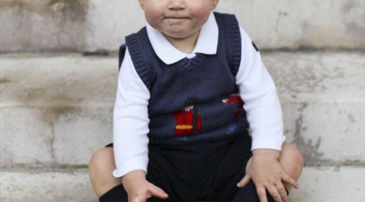 Prince George Alexander: Οι νέες πόζες στις πρώτες επίσημες φωτογραφίες μετά τα γενέθλιά του