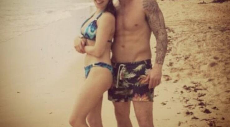 H Κέλι Μπρουκ στη Μύκονο