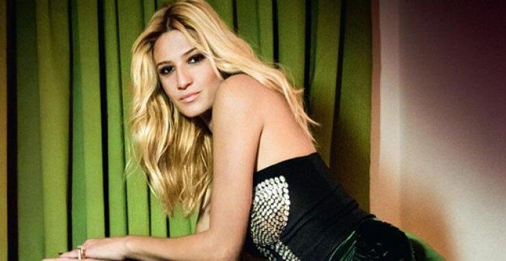 Το μυστικό της σιλουέτας της Φαίης Σκορδά