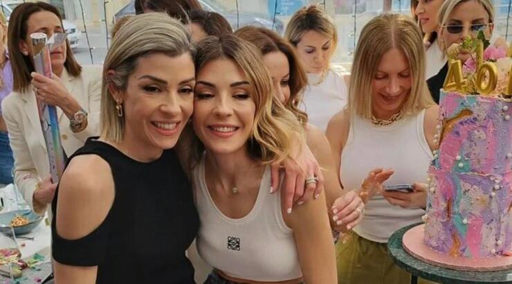 Άννα Χατζηγρηγορίου – Ιφιγένεια Χουλιώτη: Οι fashionable δίδυμες έγιναν 40 και έκαναν πάρτι στη Λευκωσία