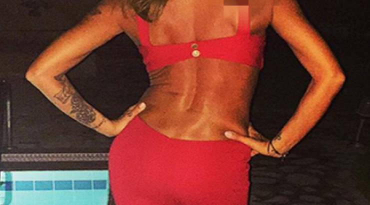 Σε ποια επώνυμη Ελληνίδα ανήκει αυτή η εντυπωσιακή πλάτη;