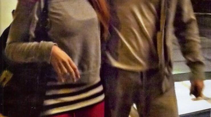 Στο Βόλο αγκαλιά με μελαχρινό νεαρό η Αγγελική Ηλιάδη