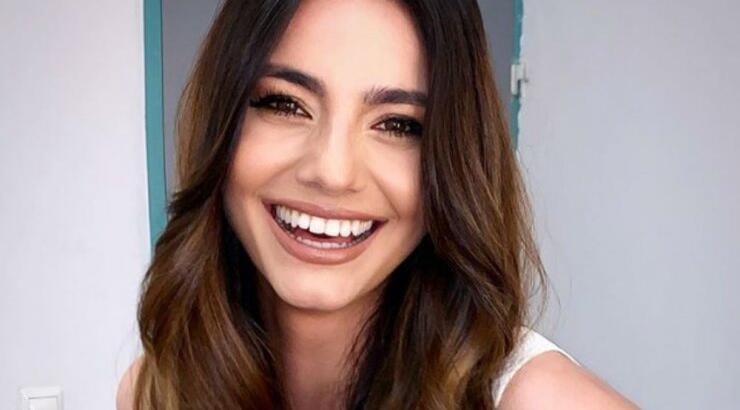 Η Ηλιάνα Παπαγεωργίου αποδεικνύει πως το pyjama style είναι ιδανικό για το καλοκαίρι