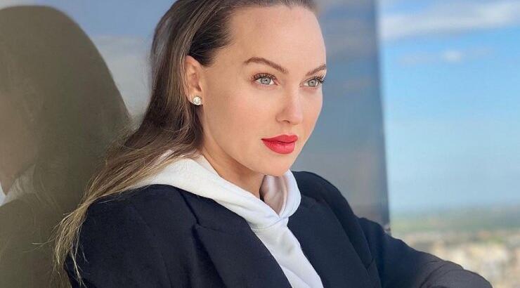 Ilona Garamvolgyi: Αποκάλυψε με ποιον τρόπο έμαθε ελληνικά και μας άφησε άφωνους! [βίντεο]