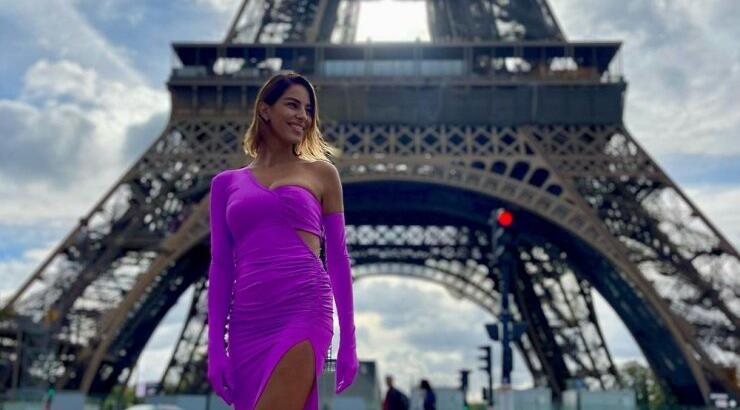 Κωνσταντίνα Ευριπίδου: H τσάντα που κράτησε στην hot απόχρωση της χρονιάς