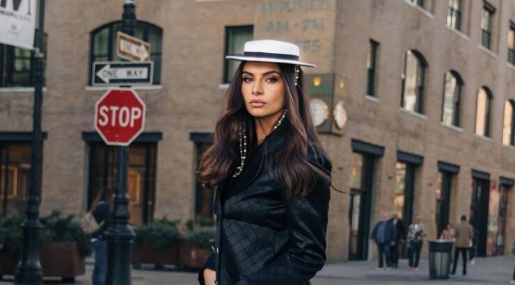 3 τρόποι να υιοθετήσεις το logomania trend, σύμφωνα με την Κριστίν Παναγή