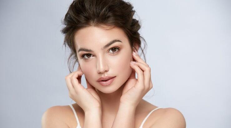 Πώς μπορούν να διορθωθούν τα πεταχτά αυτιά μου;