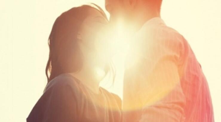 Είναι ερωτευμένος μαζί μου; 