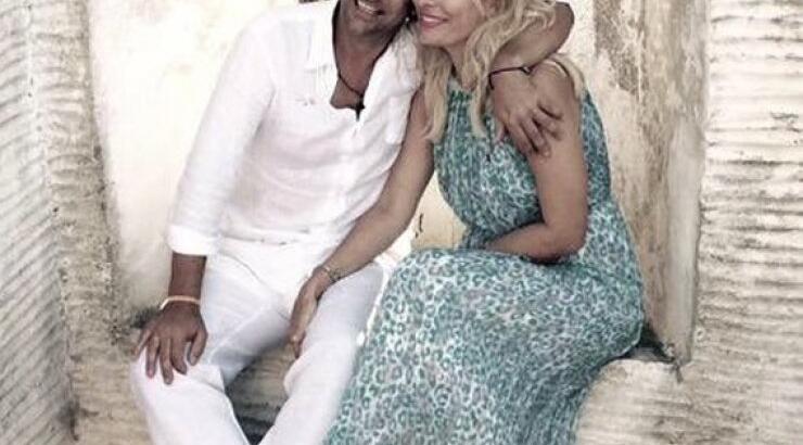 Οι πρώτες φωτογραφίες από τη βάπτιση της κόρης Μενεγάκη - Παντζόπουλου και το μήνυμα της!