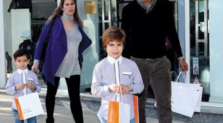 O ποδοσφαιριστής του ΑΠΟΕΛ Νούνο Μοράις πήγε για ψώνια