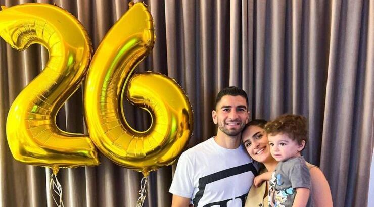 Ιωάννης Κούσουλος: Το πάρτι-έκπληξη για τα 26α γενέθλια της συζύγου του [εικόνες]