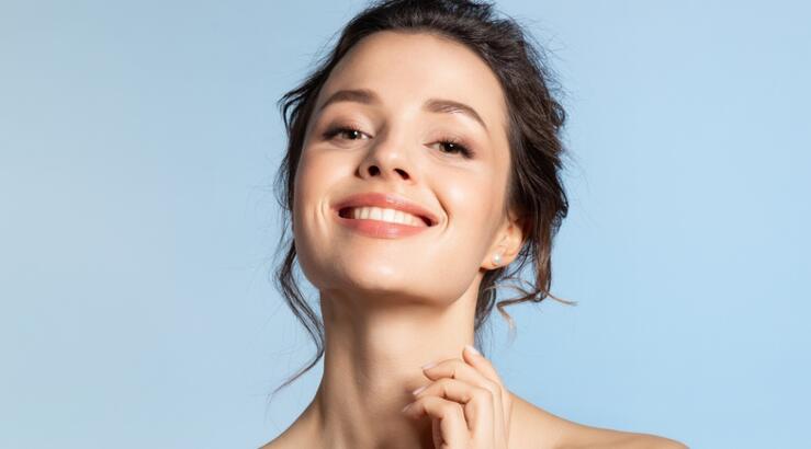 H DIY μάσκα προσώπου με ένα υλικό που υπόσχεται λαμπερή και σφριγιλή επιδερμίδα