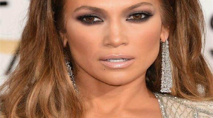 Το κόλπο της Jennifer Lopez για τέλεια smokey eyes!