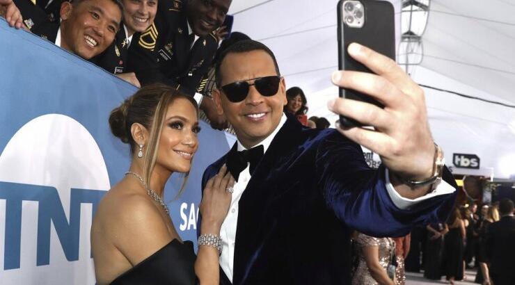 JLo: Έκανε unfollow τον Alex Rodriguez και διέγραψε τις κοινές τους φωτογραφίες 
