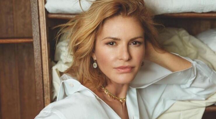 Συγκλονίζει η Τζένη Μπαλατσινού μιλώντας πρώτη φορά για το ατύχημα της κόρης της στην Αμερική!