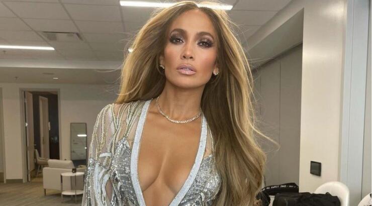 Jennifer Lopez: Ανέβασε στη σκηνή τη μητέρα της κατά τη διάρκεια συναυλίας της [εικόνες]