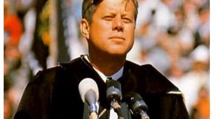 Πώς οι άνθρωποι επιλέγουν τους ηγέτες τους, σε περίοδο κρίσης