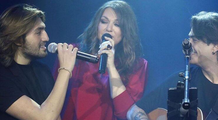 Σχοινάς - Γαρμπή: Ο γιος τους κυκλοφόρησε το πρώτο του επίσημο τραγούδι [βίντεο]