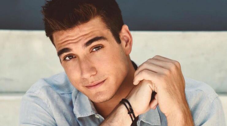 Γιώργος Κακοσαίος: Αποκαλύπτει πως ανακοίνωσε στους γονείς του την απόφαση να ασχοληθεί με τη μουσική