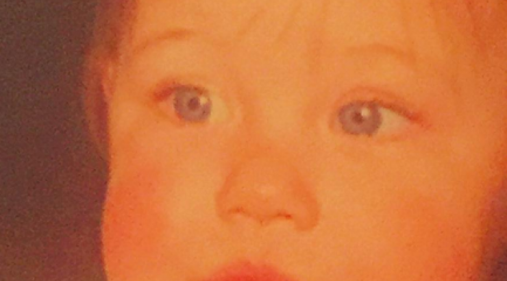 Ποια Ελληνίδα παρουσιάστρια είναι το χαριτωμένο κοριτσάκι στη φωτογραφία;