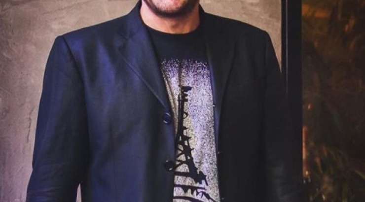 Είναι κούκλος! Δείτε τον 18χρονο γιο του Θάνου Καλλίρη!