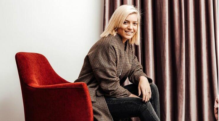 Άντρη Καραντώνη: Μας έδειξε βήμα - βήμα ένα γρήγορο και εύκολο μακιγιάζ