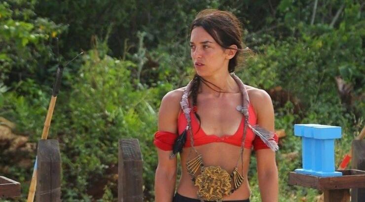 "Survivor": Αποχώρησε η Καρολίνα Καλύβα [βίντεο]